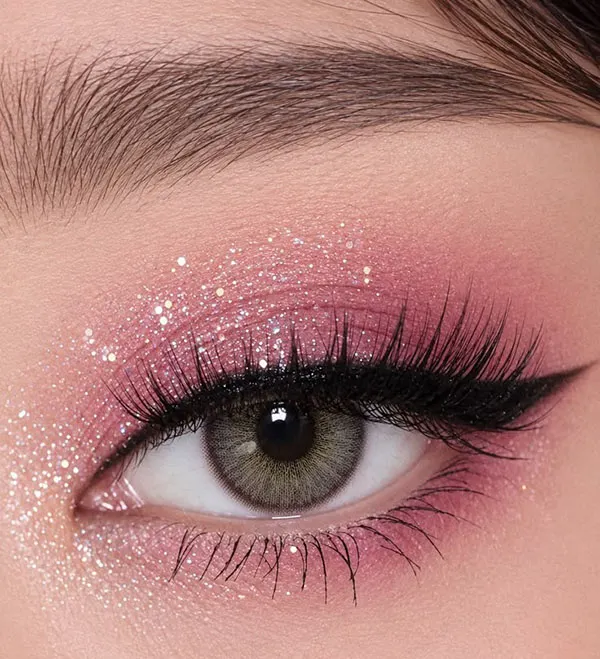 Girly pink makeup 25