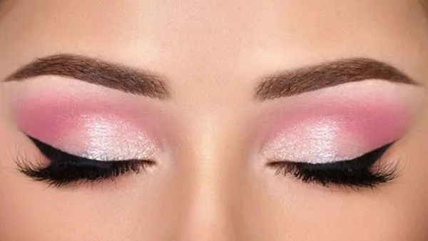 Girly pink makeup 27