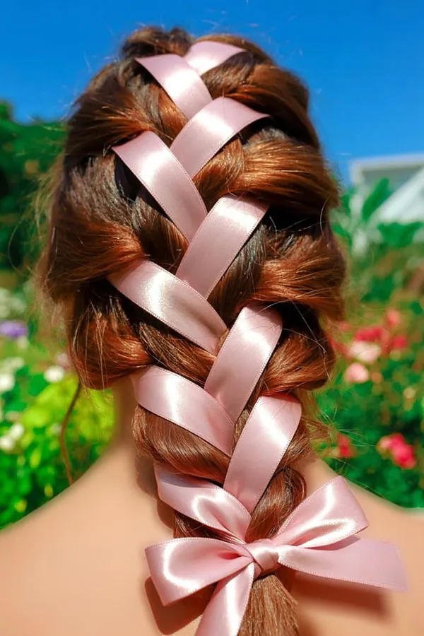 30 مدل بافت مو با روبان؛ ایدههای دخترانهای که یک بافت ساده را خاص میکنند! 30 Hair braiding with ribbon 26