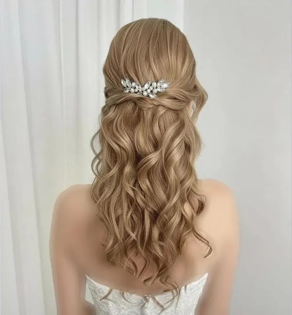 مدل مو مجلسی دخترانه جدید 2026؛ 35 ایده شیک برای عروسی و مهمانی! 32 New formal hairstyle for girls 23