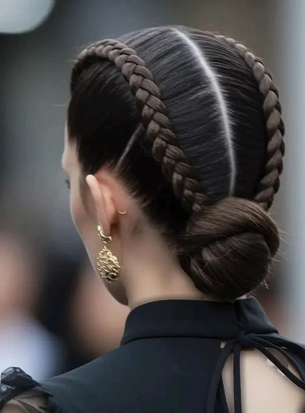 Photos of new hairstyles with braids for girls 18
