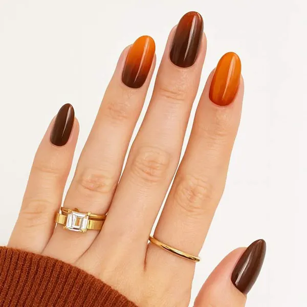 Short autumn nail designs 22