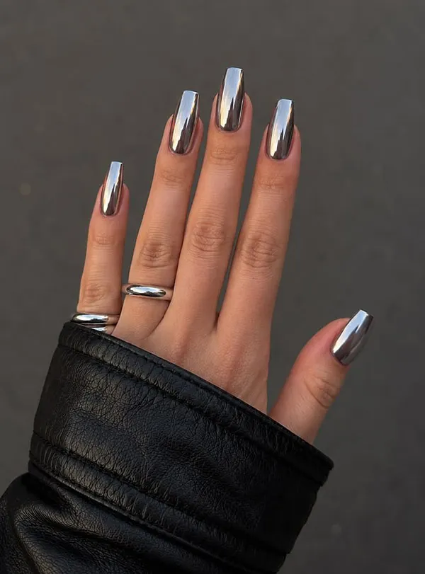 Silver nail design 10