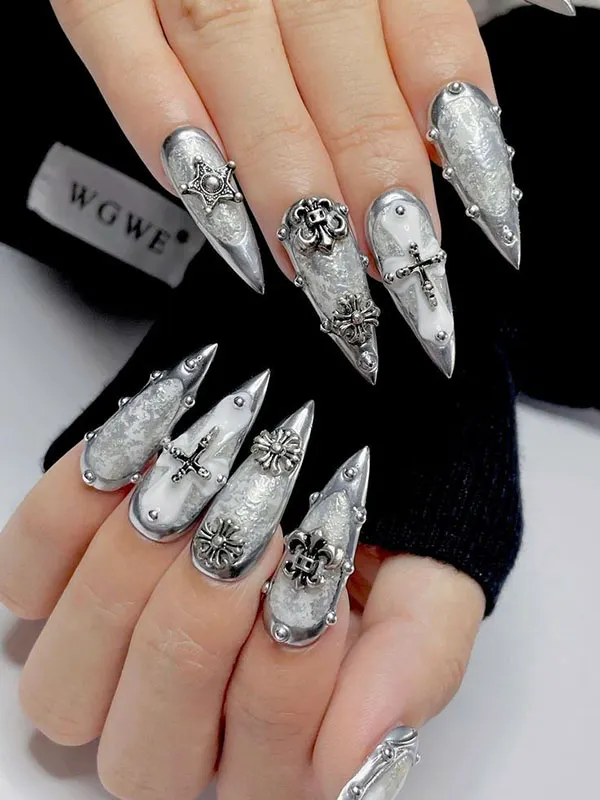 Silver nail design 13