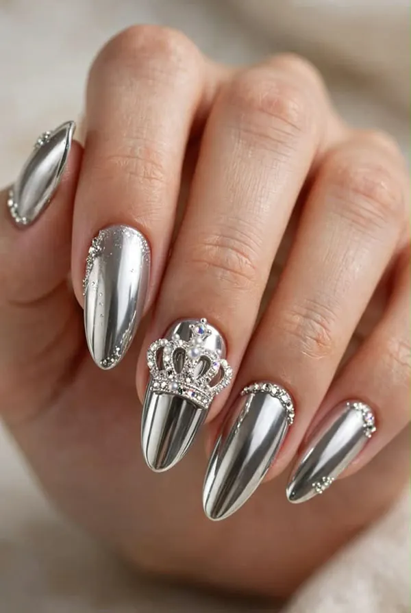 Silver nail design 16