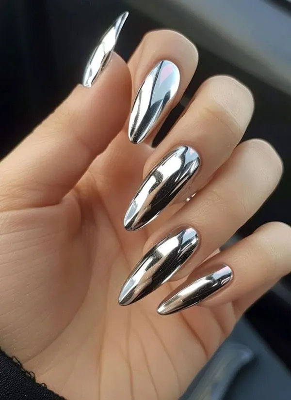 Silver nail design 32