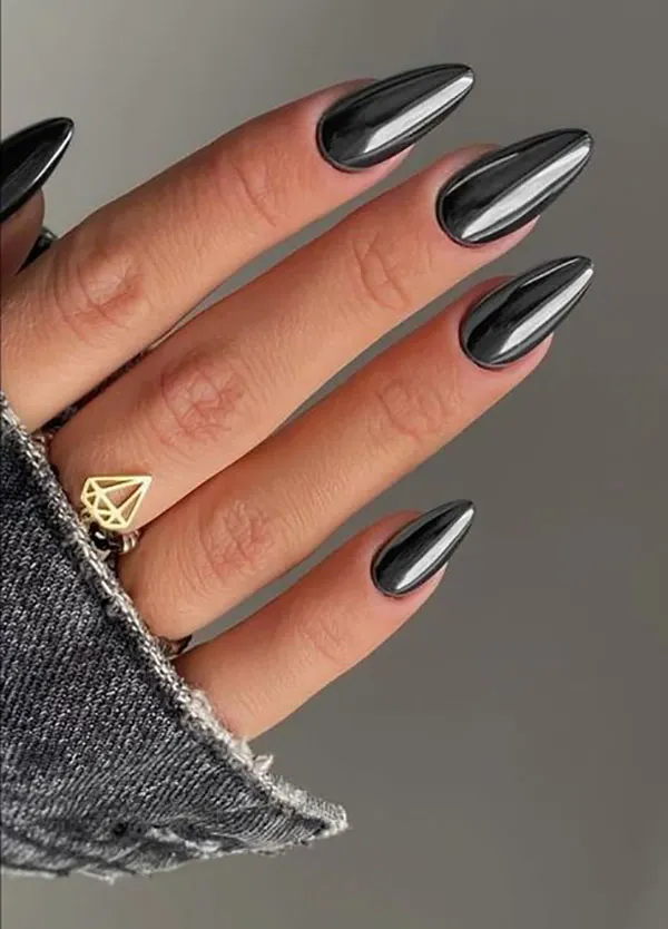 Silver nail design 4
