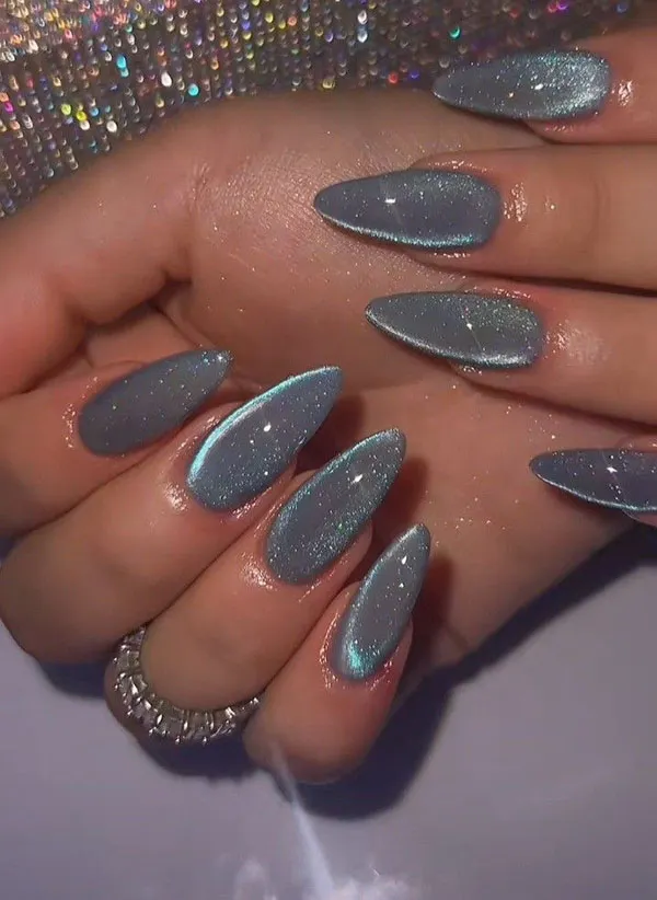 Silver nail design 6