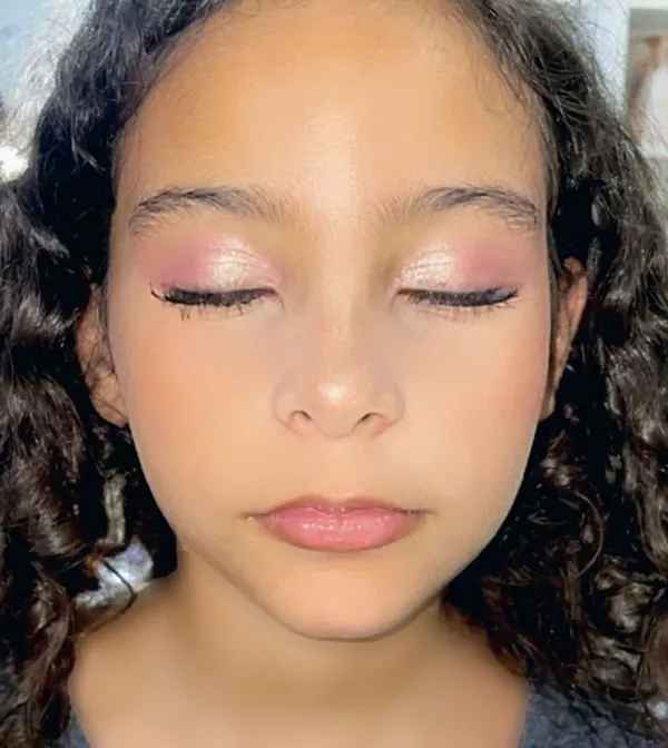 Simple makeup for a 12 year old girl 25