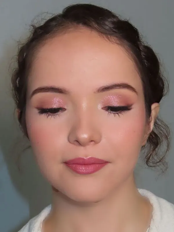 Simple makeup for a 12 year old girl 4