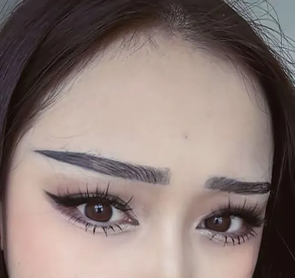 مدل ابرو صاف دخترانه 2026؛ از فرم کرهای تا مدلهای طبیعی و شیک! 14 Straight eyebrow style for girls 2026 14