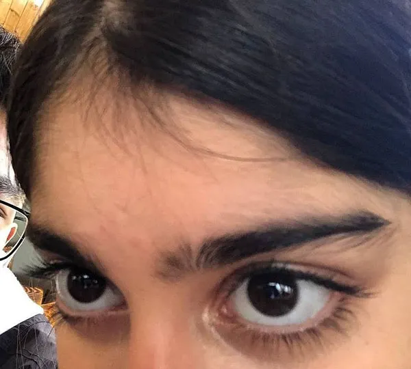 مدل ابرو صاف دخترانه 2026؛ از فرم کرهای تا مدلهای طبیعی و شیک! 27 Straight eyebrow style for girls 2026 24