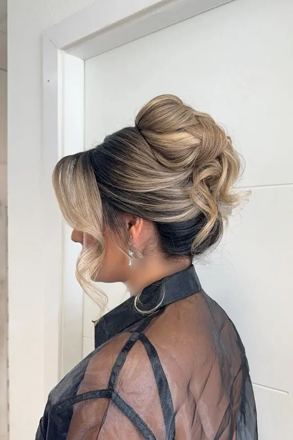 Updo hairstyle for girls 31