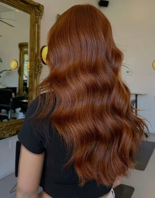 مدل رنگ مو مسی سوخته 2026 ؛ رنگ مویی گرم و متفاوت برای روزهای پاییزی! 22 Burnt copper hair color 17