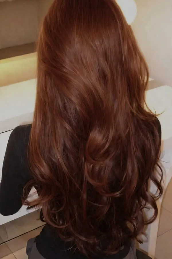 مدل رنگ مو مسی سوخته 2026 ؛ رنگ مویی گرم و متفاوت برای روزهای پاییزی! 28 Burnt copper hair color 23