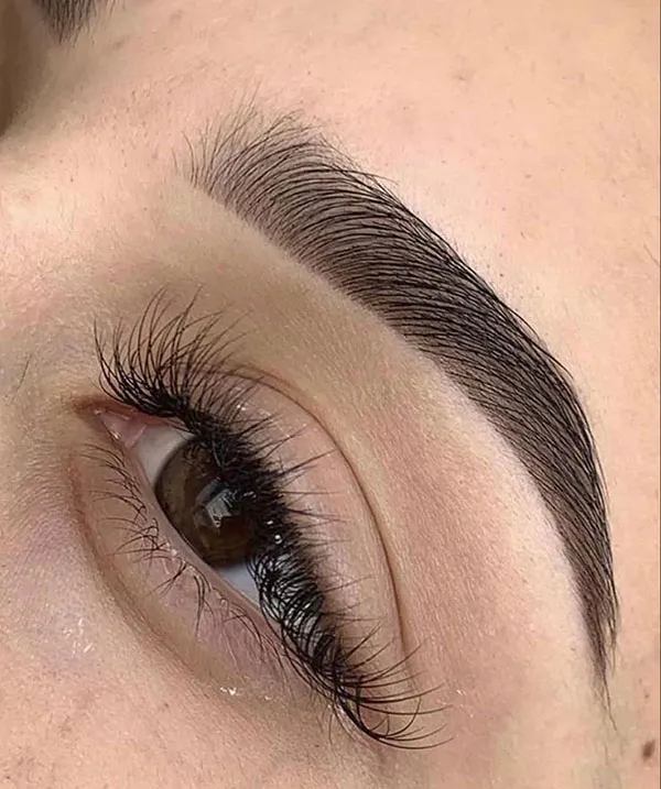 Eyebrow shaping style 16