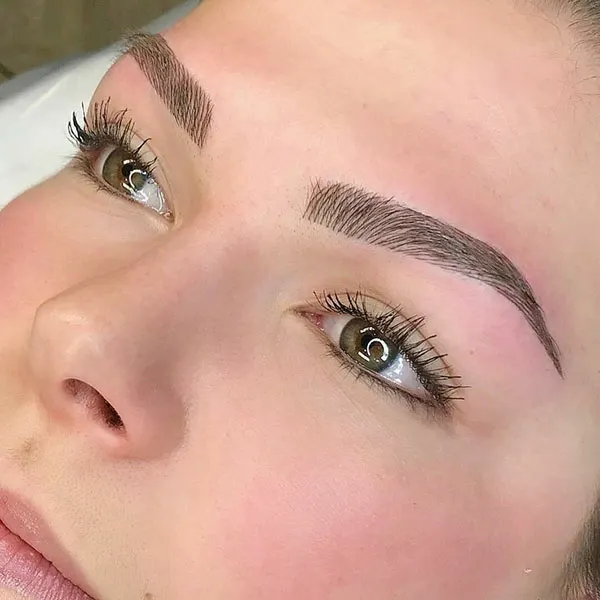 Eyebrow shaping style 29