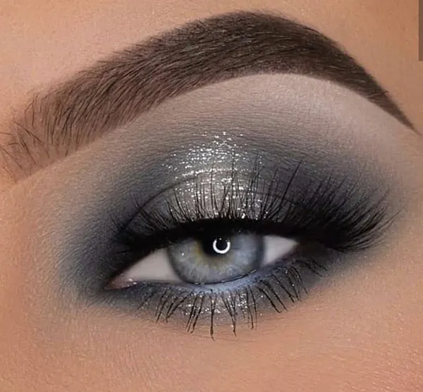 Grey eyeshadow 23