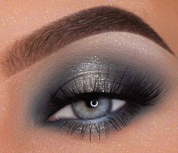 Grey eyeshadow 6