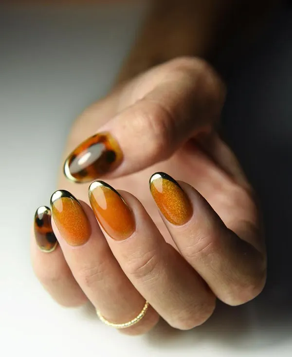 Tortoiseshell nail design 29