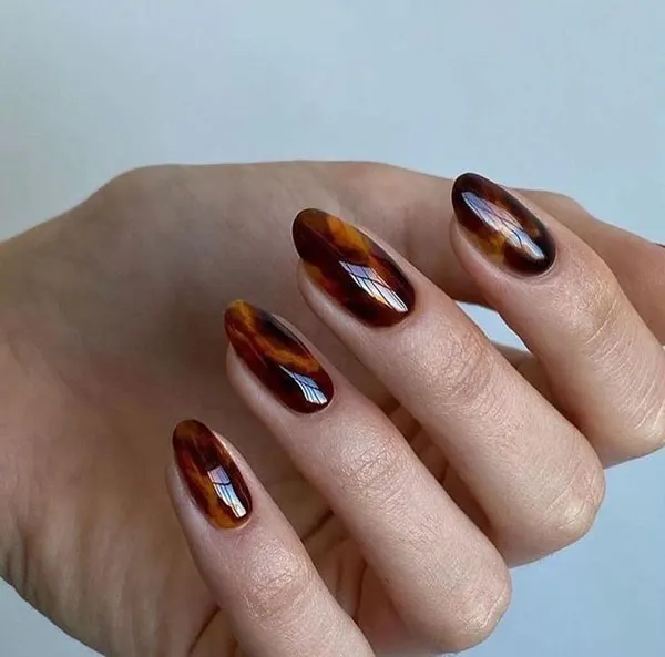 Tortoiseshell nail design 6